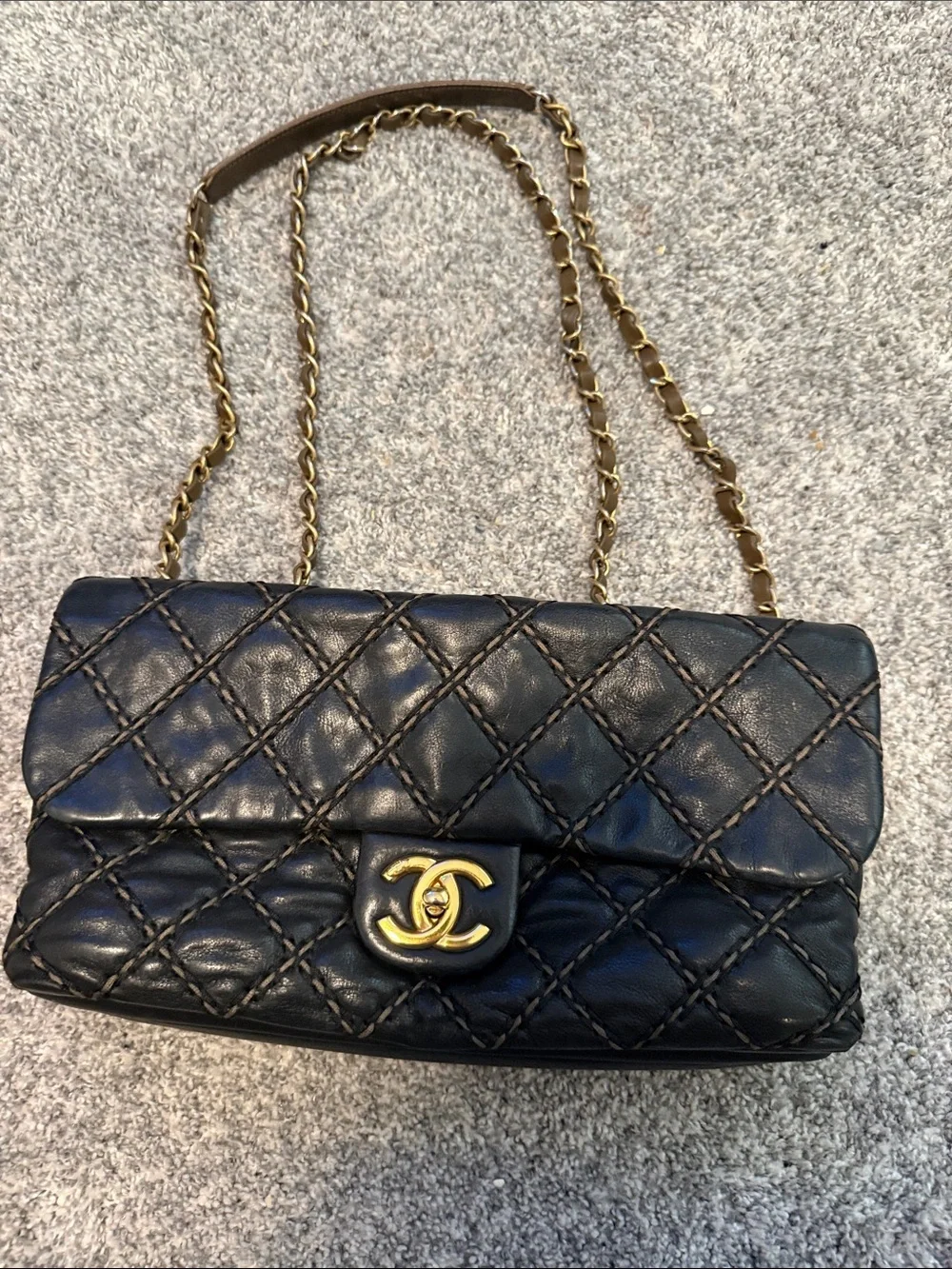 CHANEL Black Quilted Leather Shoulder Bag with Gold Hardware